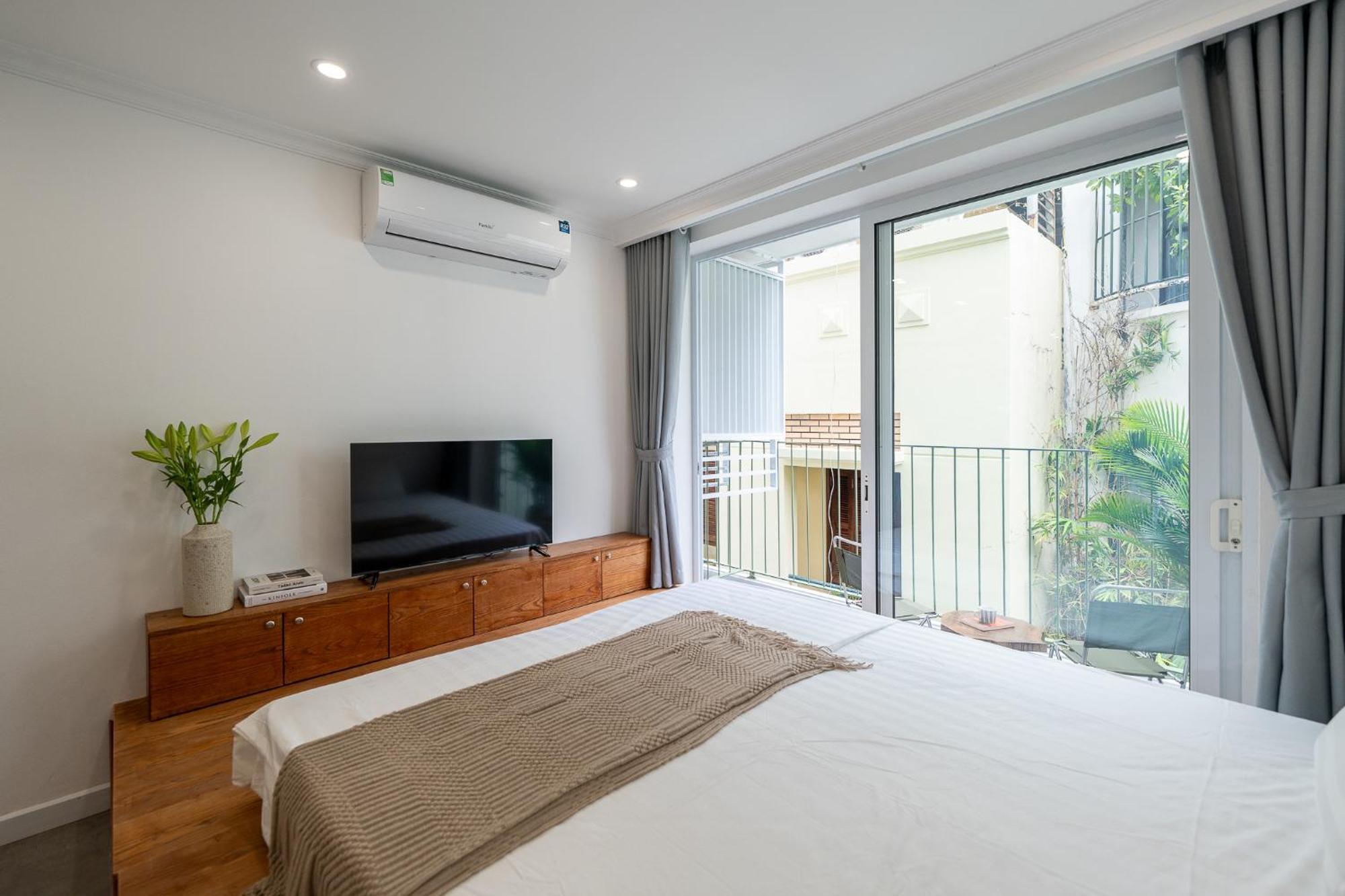 Apartment Chapman Residences-elevator-100m2 Rooftop-heart Of Hanoi