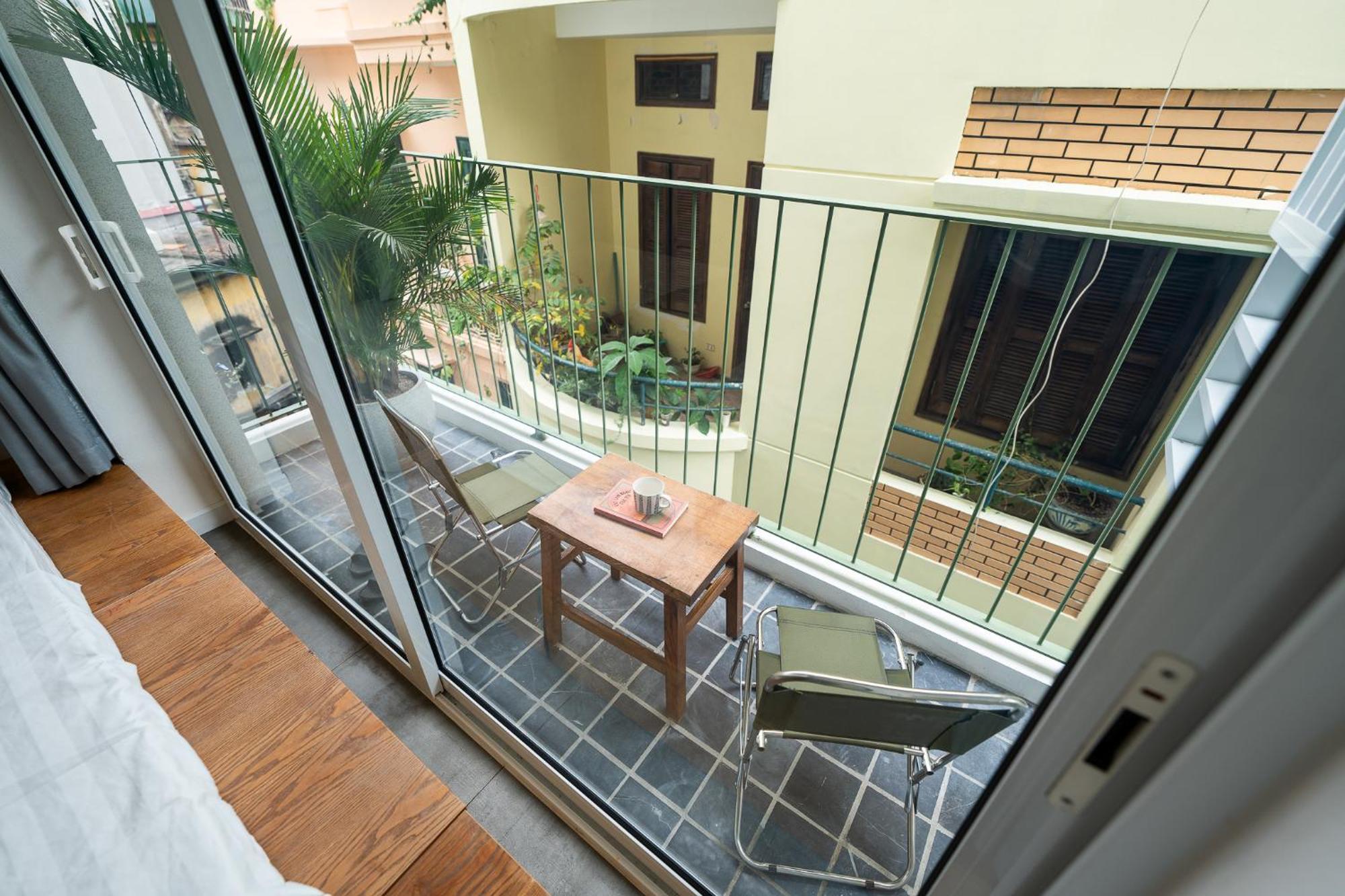 Chapman Residences-elevator-100m2 Rooftop-heart Of